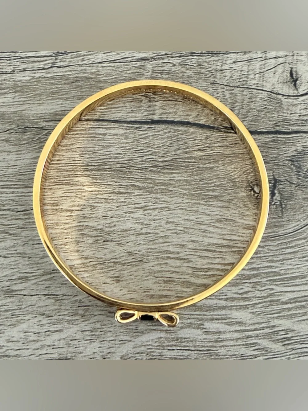 Kate Spade New York “Take A Bow” Black Enamel Gold Plated Bow Bangle Bracelet - Picture 4 of 4